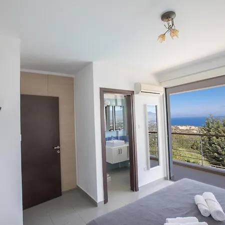 Villa Esprit 33 Latchi
